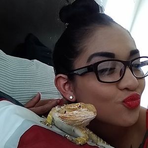 Meet your Posher, Destiny